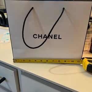 CHANEL White Bag with Black Handles
